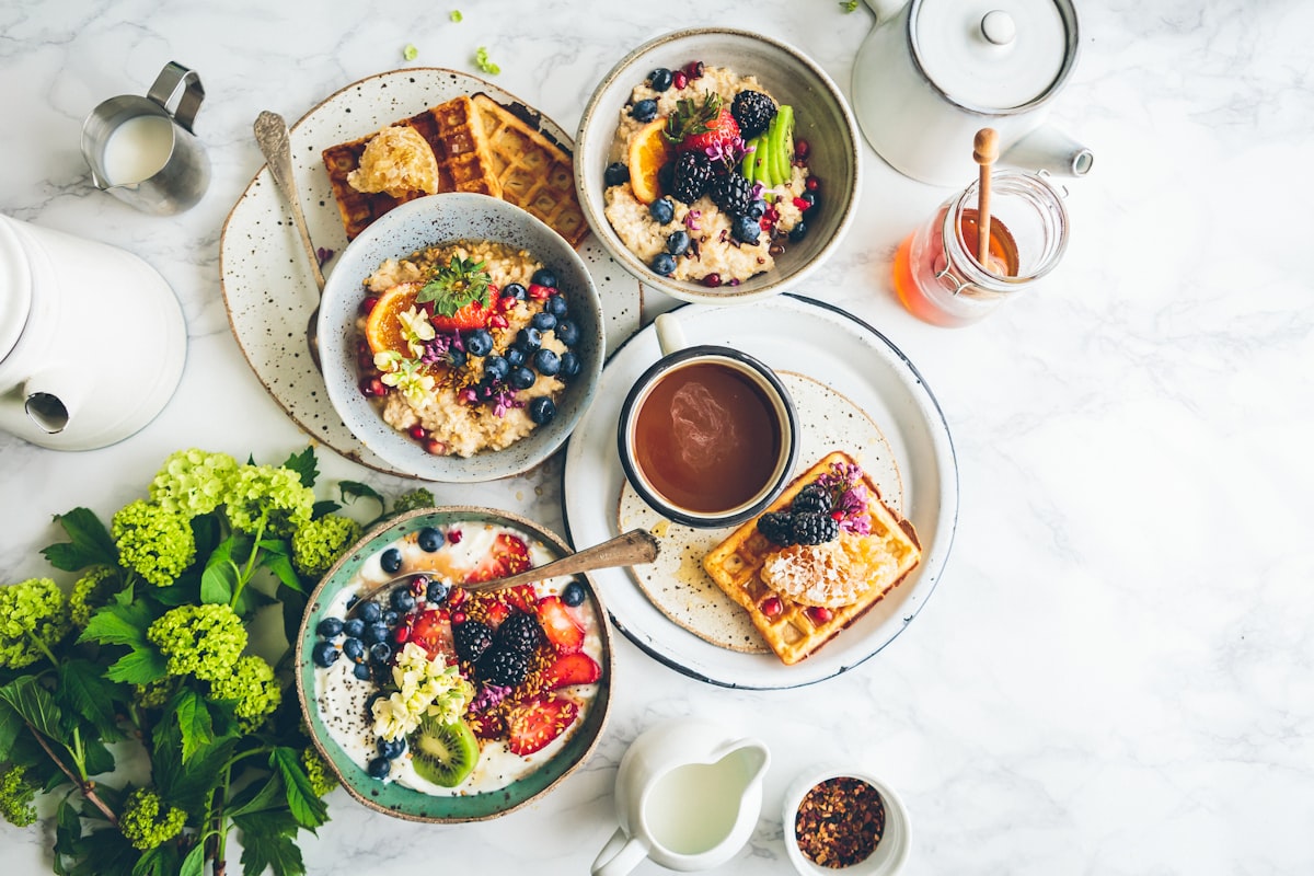 Educational resources on balanced nutrition and healthy lifestyle